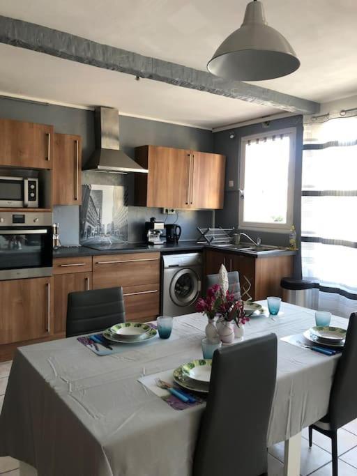 Appartement Balcon, Place De Parking, Centre Ville Valence  Dış mekan fotoğraf
